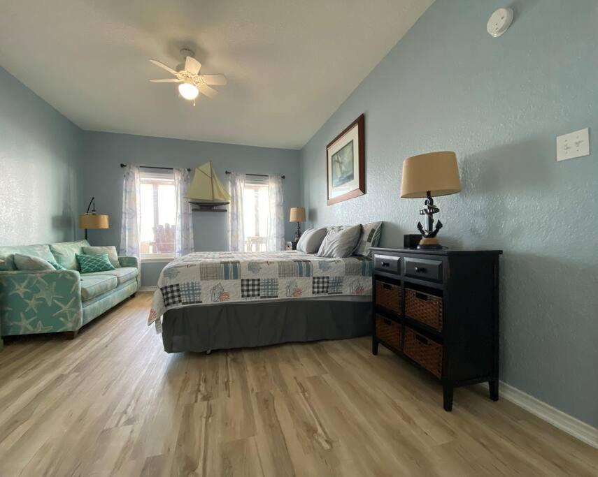 Beach House With Ocean View Surfside Beach Ngoại thất bức ảnh