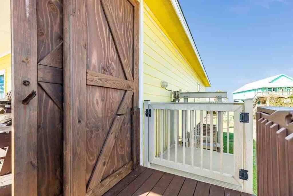 Beach House With Ocean View Surfside Beach Ngoại thất bức ảnh