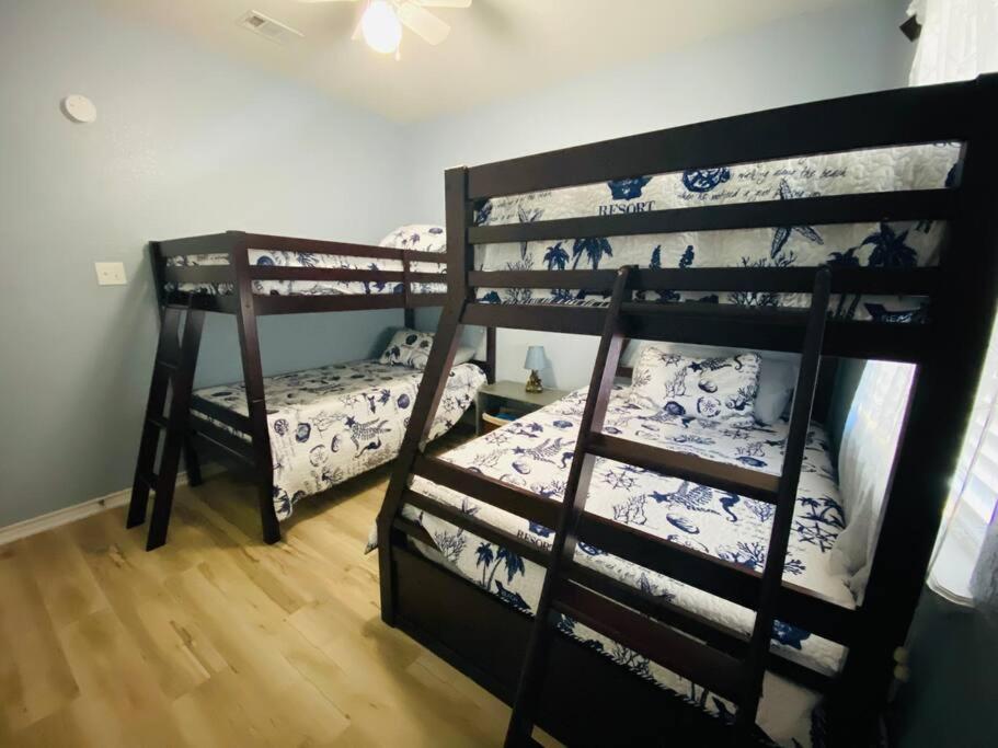 Beach House With Ocean View Surfside Beach Ngoại thất bức ảnh