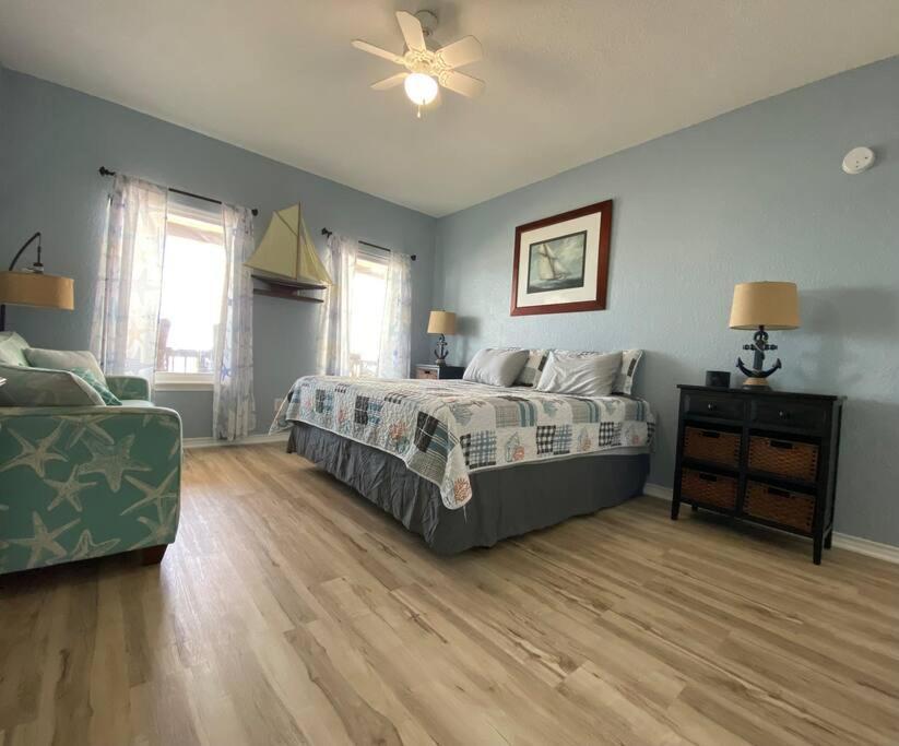 Beach House With Ocean View Surfside Beach Ngoại thất bức ảnh